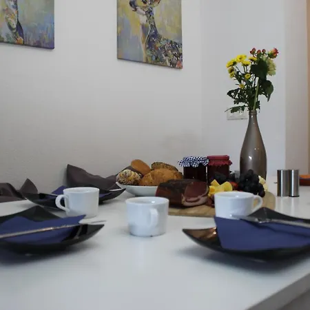 Klara Apartment *